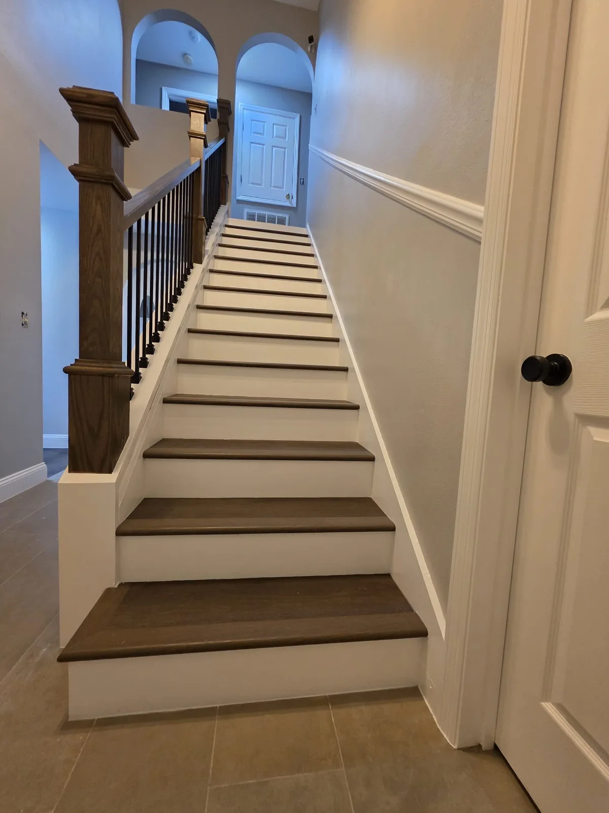 Interior staircase and entry hall cleaned and prepared for property handover